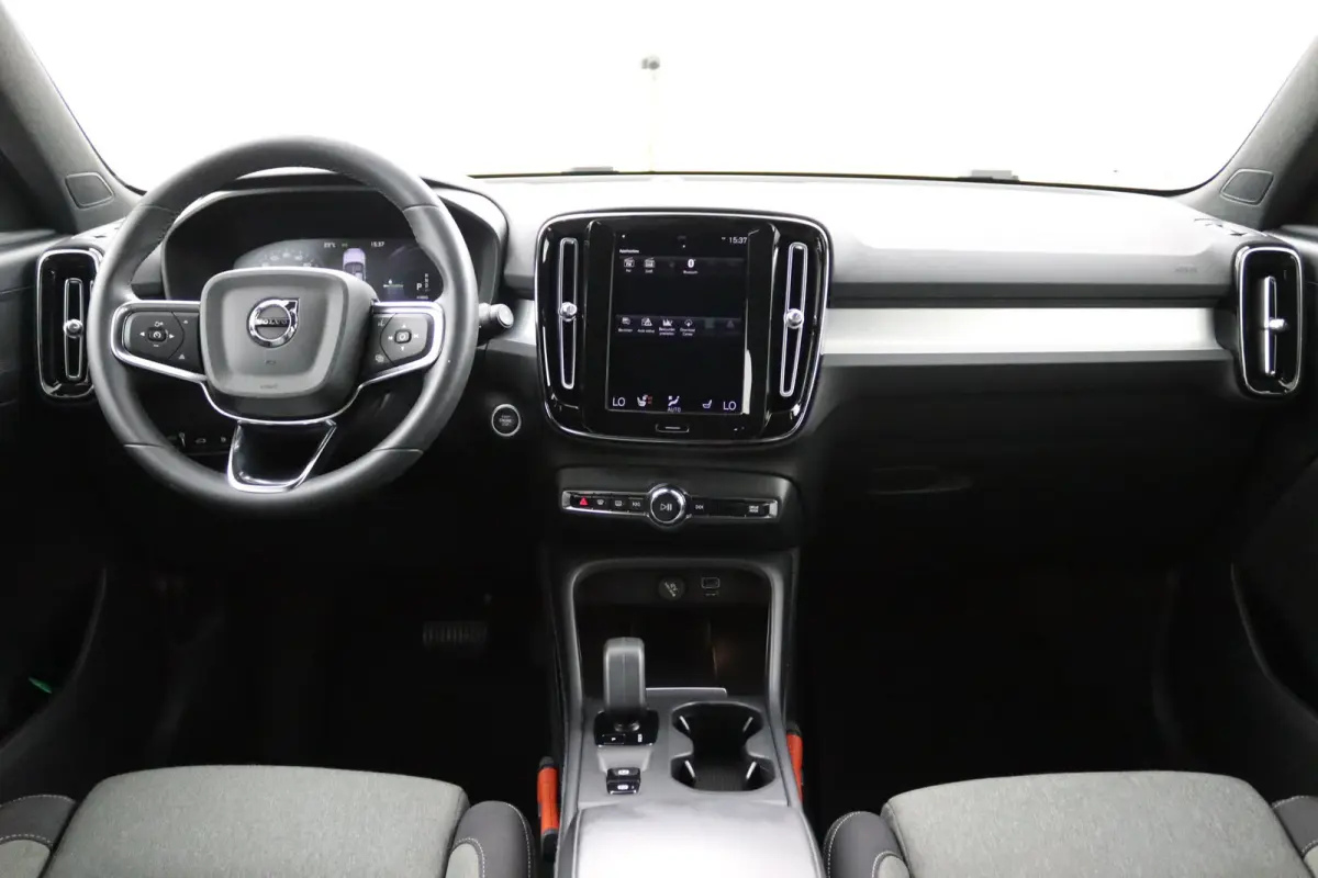 T4 Plug-in hybrid Bright | 1e Eigenaar | SoH 88% | Adaptive Cruise | BLIS | Stoelverwarming | DAB | CarPlay/Android Auto | Elektrische Achterklep