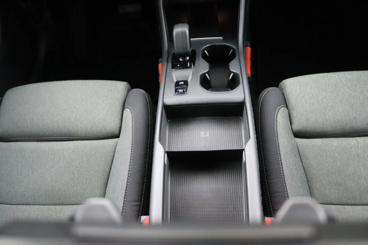 T4 Plug-in hybrid Bright | 1e Eigenaar | SoH 88% | Adaptive Cruise | BLIS | Stoelverwarming | DAB | CarPlay/Android Auto | Elektrische Achterklep