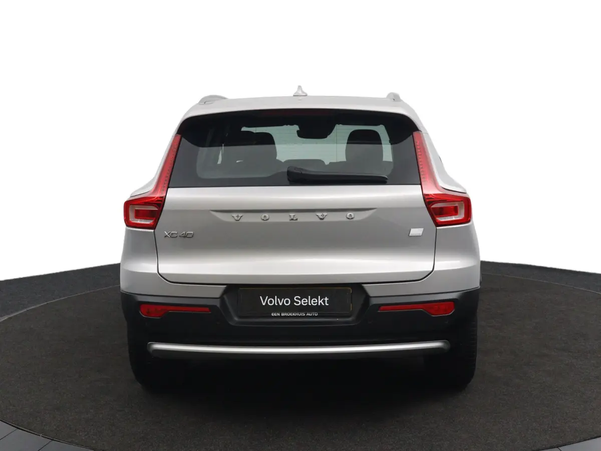 T4 Plug-in hybrid Bright | 1e Eigenaar | SoH 88% | Adaptive Cruise | BLIS | Stoelverwarming | DAB | CarPlay/Android Auto | Elektrische Achterklep