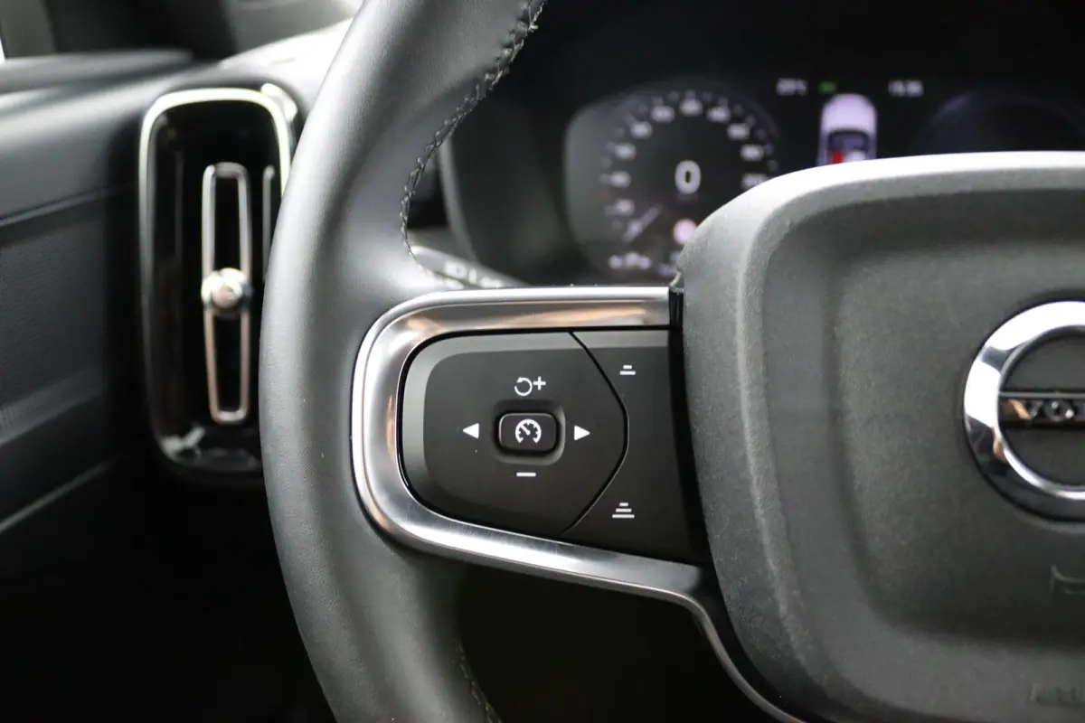 T4 Plug-in hybrid Bright | 1e Eigenaar | SoH 88% | Adaptive Cruise | BLIS | Stoelverwarming | DAB | CarPlay/Android Auto | Elektrische Achterklep