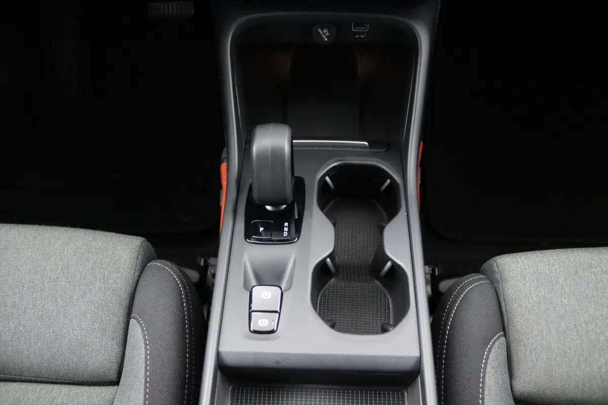 T4 Plug-in hybrid Bright | 1e Eigenaar | SoH 88% | Adaptive Cruise | BLIS | Stoelverwarming | DAB | CarPlay/Android Auto | Elektrische Achterklep
