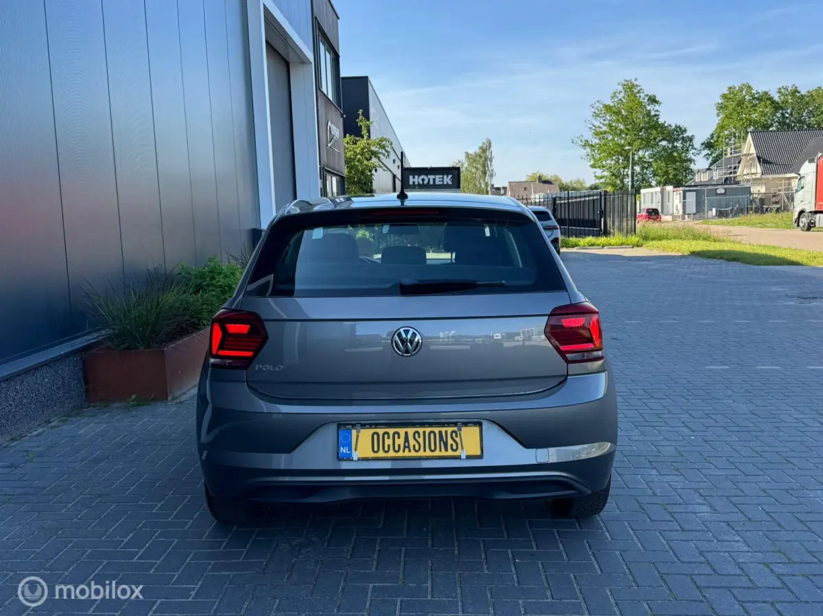 1.0 Cruise Navi dealeronderhouden CARPLAY