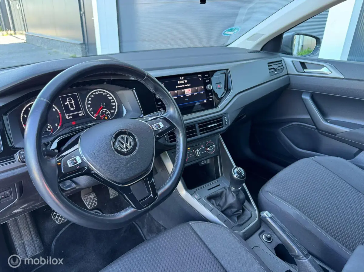 1.0 Cruise Navi dealeronderhouden CARPLAY