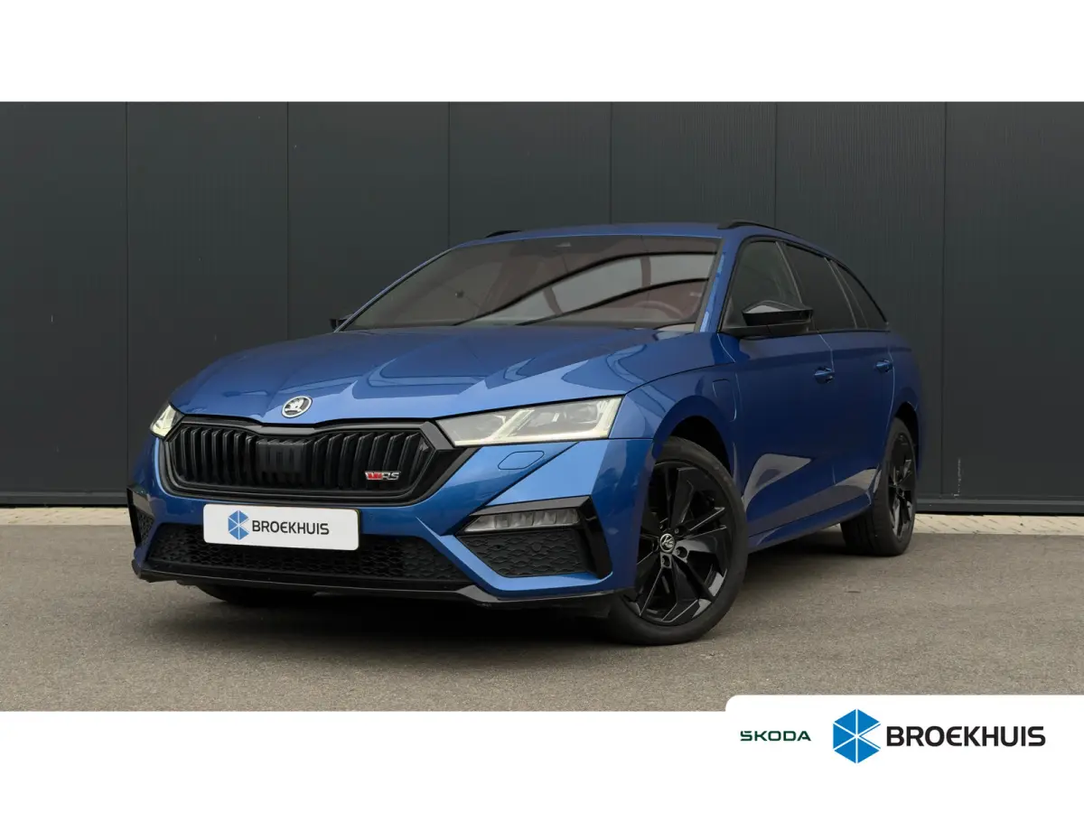 1.4 TSI iV 245pk RS | Head-Up | Stoelverwarming | Parkeerhulp V+A | Keyless | 18"