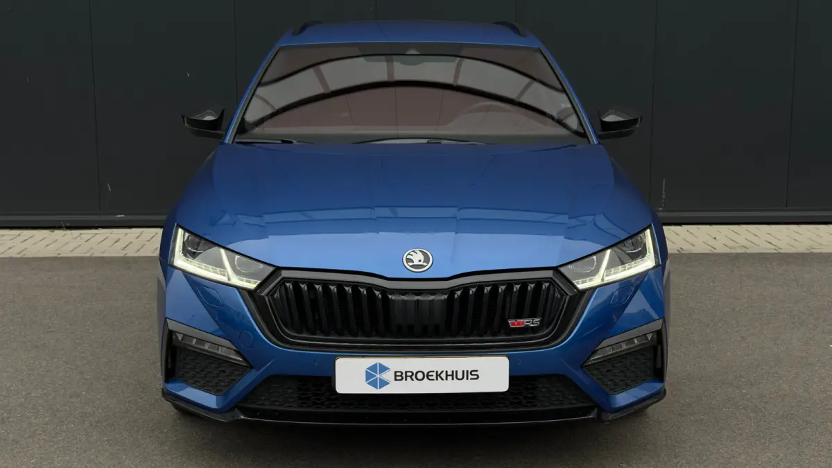 1.4 TSI iV 245pk RS | Head-Up | Stoelverwarming | Parkeerhulp V+A | Keyless | 18"