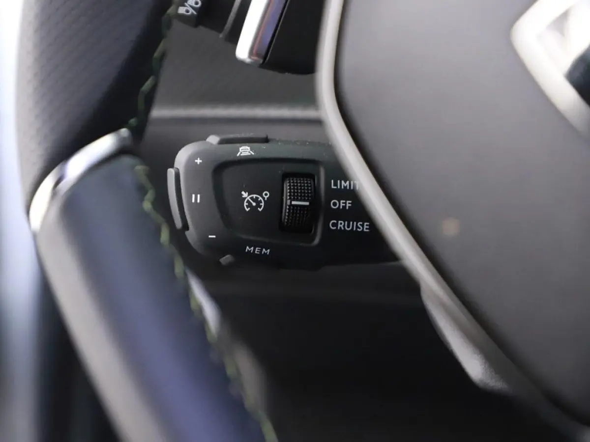 1.2T Hybrid 145PK GT Led/Keyless/360.Camera/Nav/ Ad.Cruise/Carplay/H.Leder.Sportstoelen/Blindspot