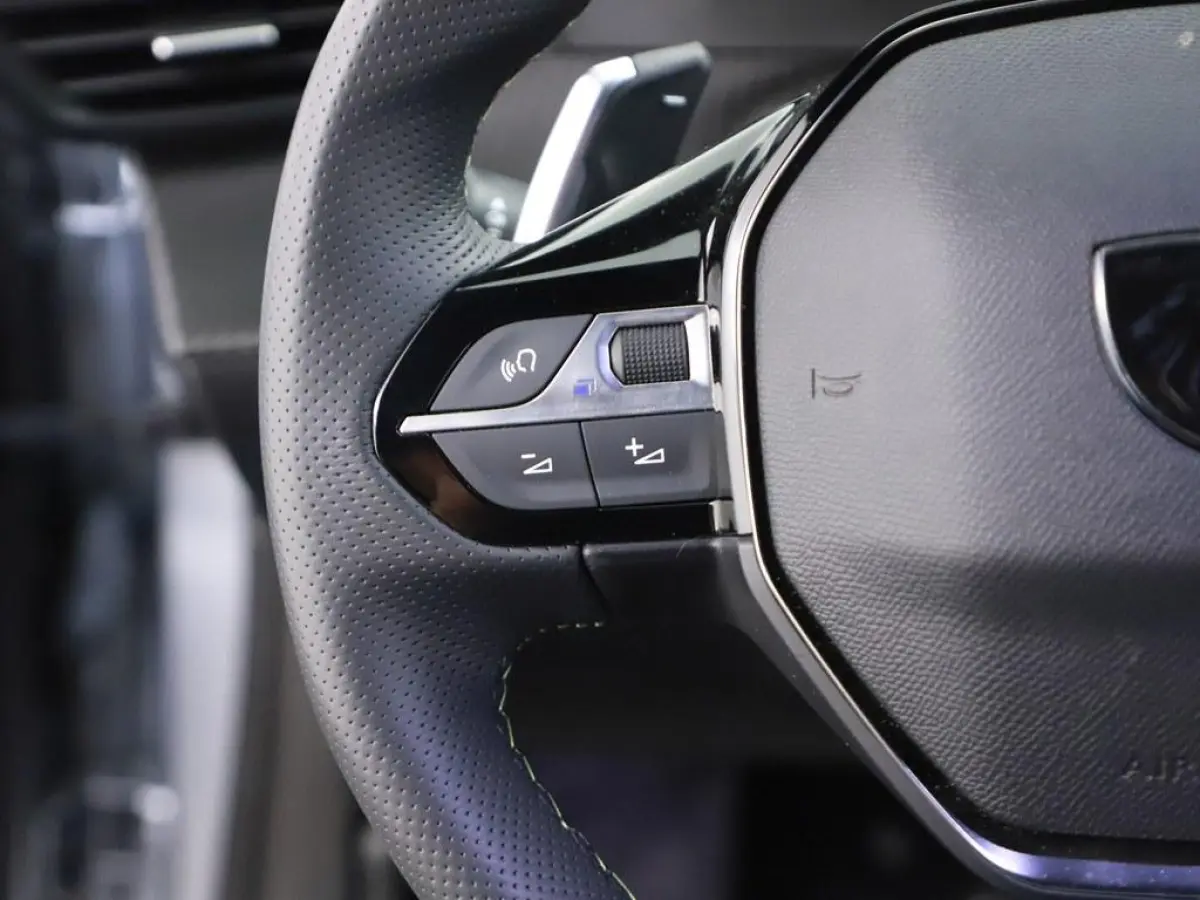 1.2T Hybrid 145PK GT Led/Keyless/360.Camera/Nav/ Ad.Cruise/Carplay/H.Leder.Sportstoelen/Blindspot