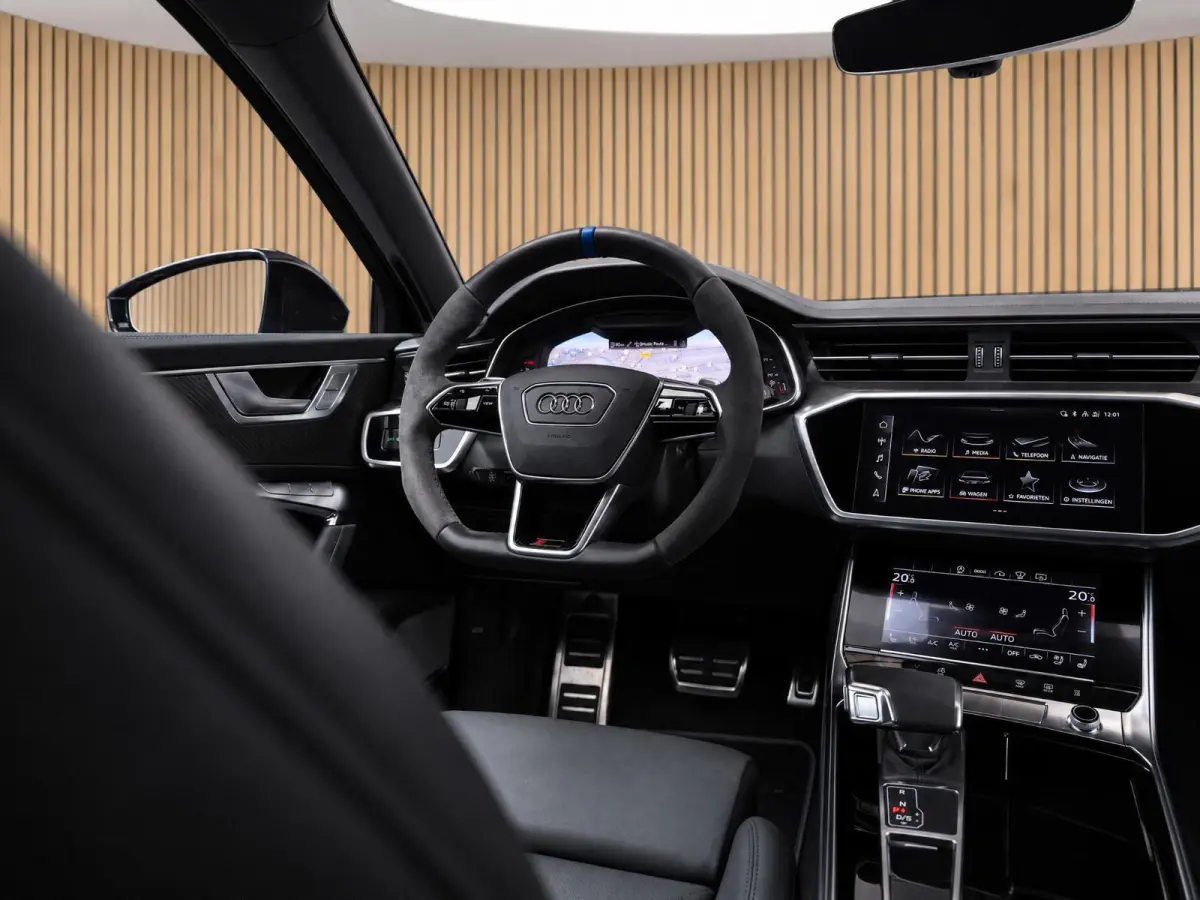 RS 6 TFSI quattro |Pano |B&O Adv. |Keramische |Stoelvent. |Head-Up |4wielbesturing |Audi exclusive interieur