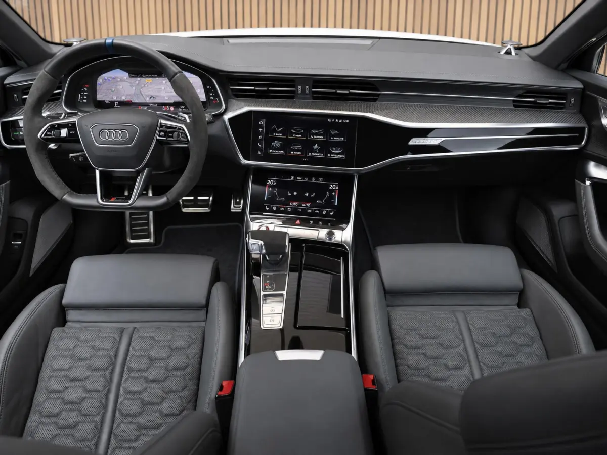 RS 6 TFSI quattro |Pano |B&O Adv. |Keramische |Stoelvent. |Head-Up |4wielbesturing |Audi exclusive interieur