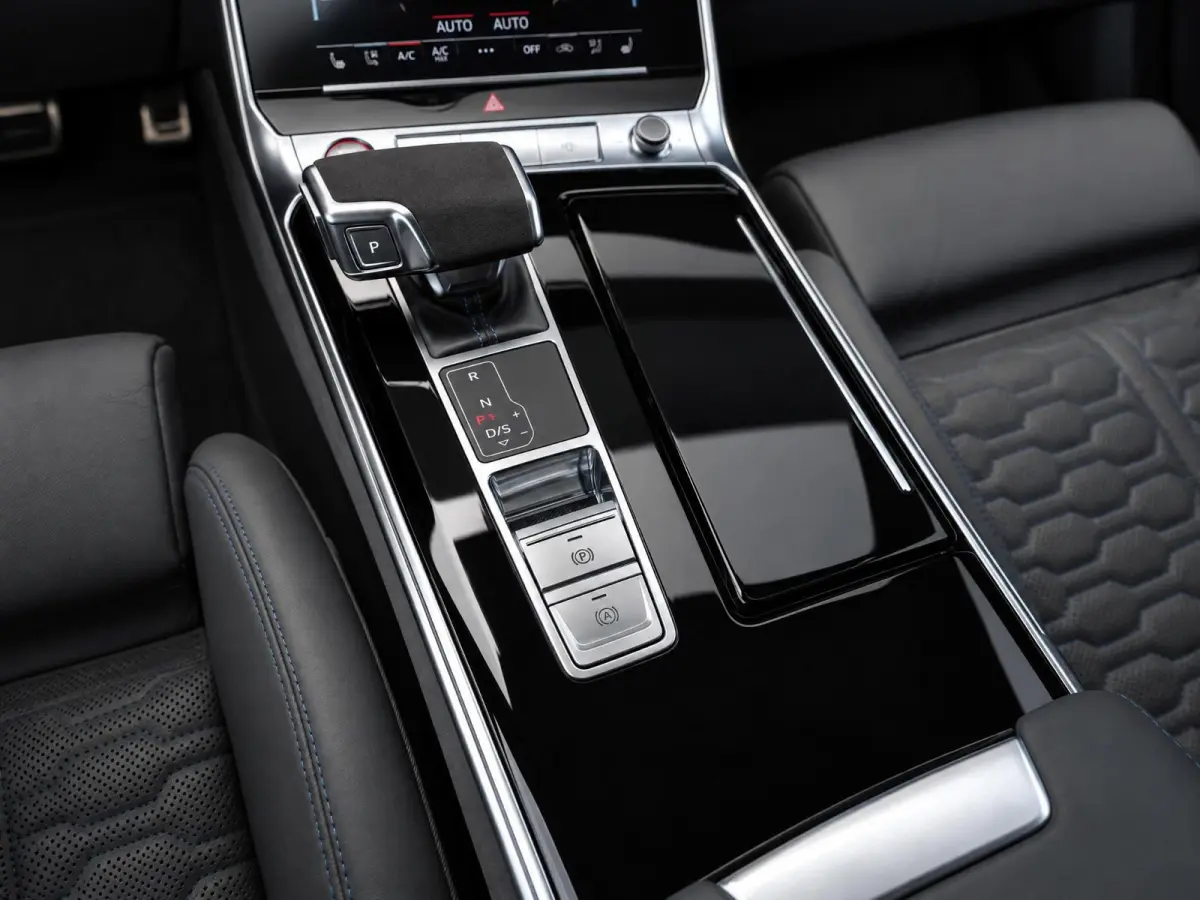 RS 6 TFSI quattro |Pano |B&O Adv. |Keramische |Stoelvent. |Head-Up |4wielbesturing |Audi exclusive interieur