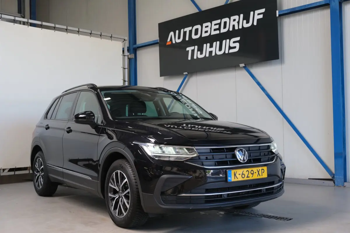 Volkswagen Tiguan 2021 Benzine Handgeschakeld leasen