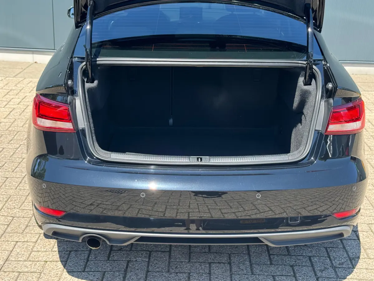 30 TFSI Pro Line * Navigatiesysteem * Cruise Control * Parkeersensoren *
