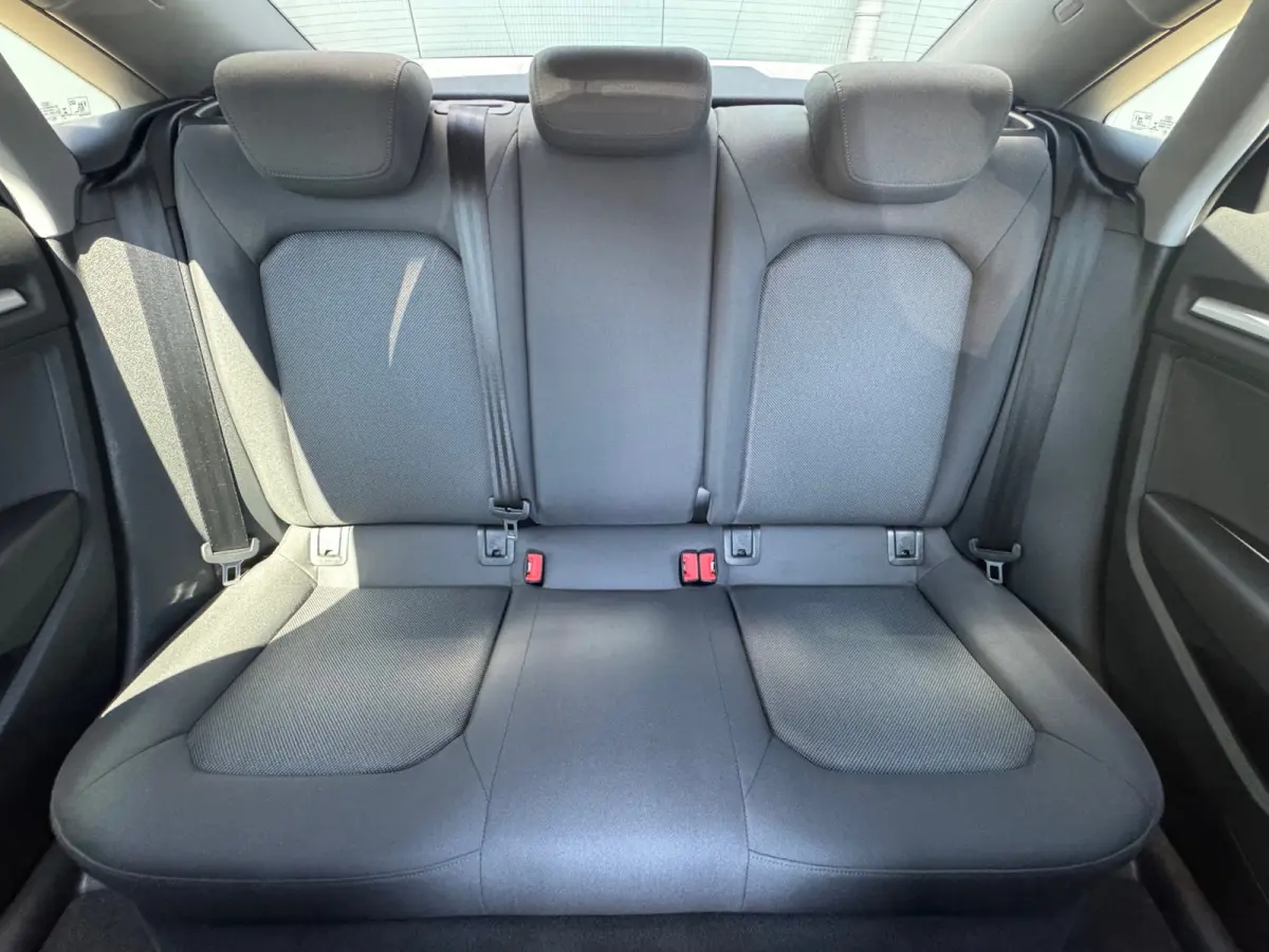 30 TFSI Pro Line * Navigatiesysteem * Cruise Control * Parkeersensoren *