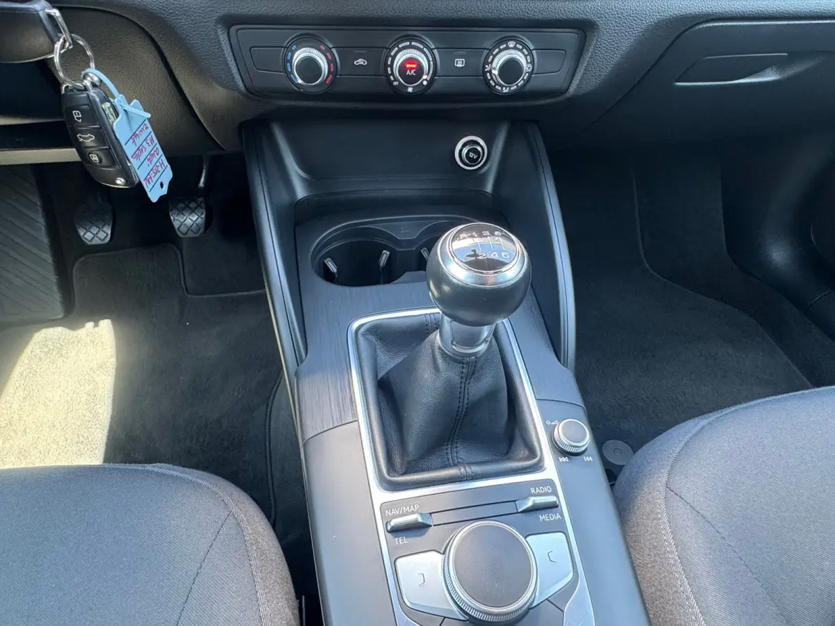 30 TFSI Pro Line * Navigatiesysteem * Cruise Control * Parkeersensoren *