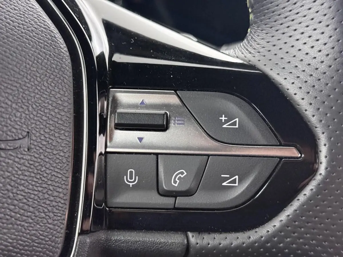 1.6T Plug-in HYbrid 225PK Automaat GT Alcantara/ Nav/Camera/Led/El.Klep/CarPlay