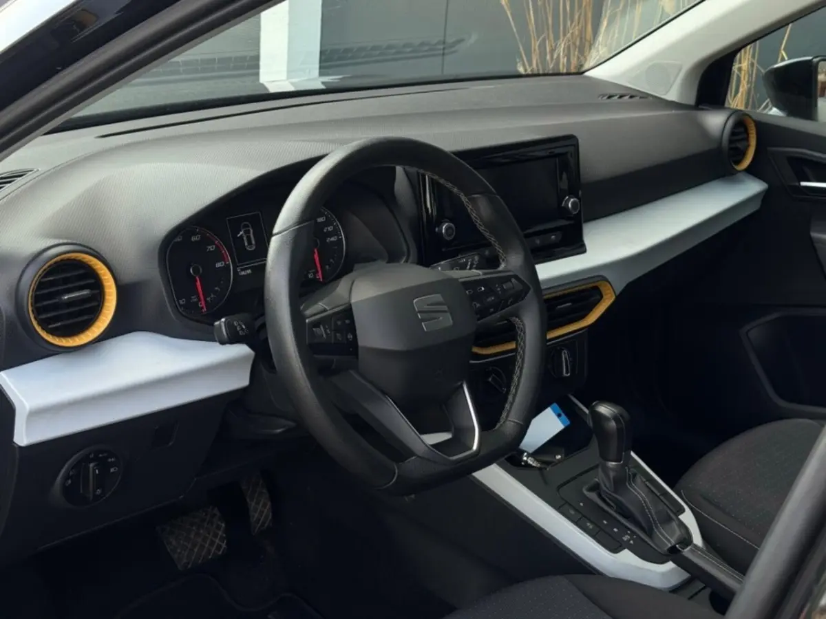 1.0 TSI Style | LED | Carplay | PDC
