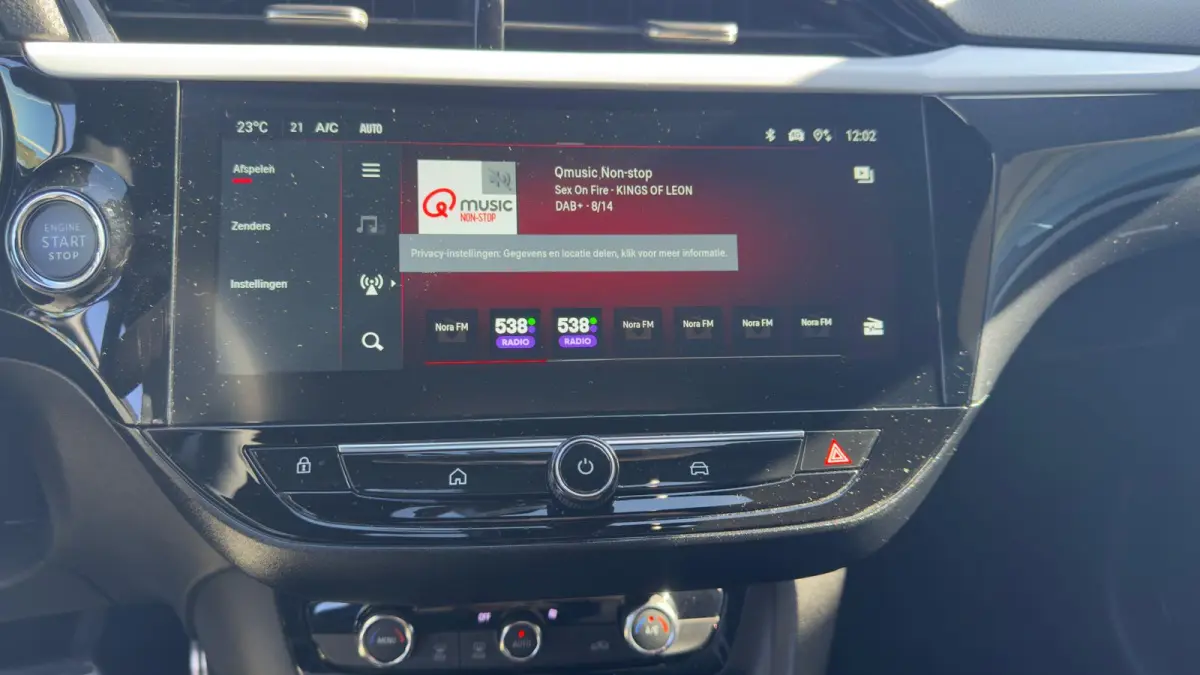 GS Turbo Hybrid Automaat | Camera | Keyless | Cruise Control | Apple Carplay / Android Auto | | Afwijkende dakkleur | Airco | Armsteun voor
