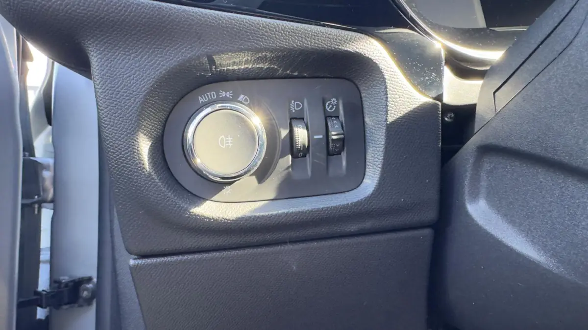 GS Turbo Hybrid Automaat | Camera | Keyless | Cruise Control | Apple Carplay / Android Auto | | Afwijkende dakkleur | Airco | Armsteun voor
