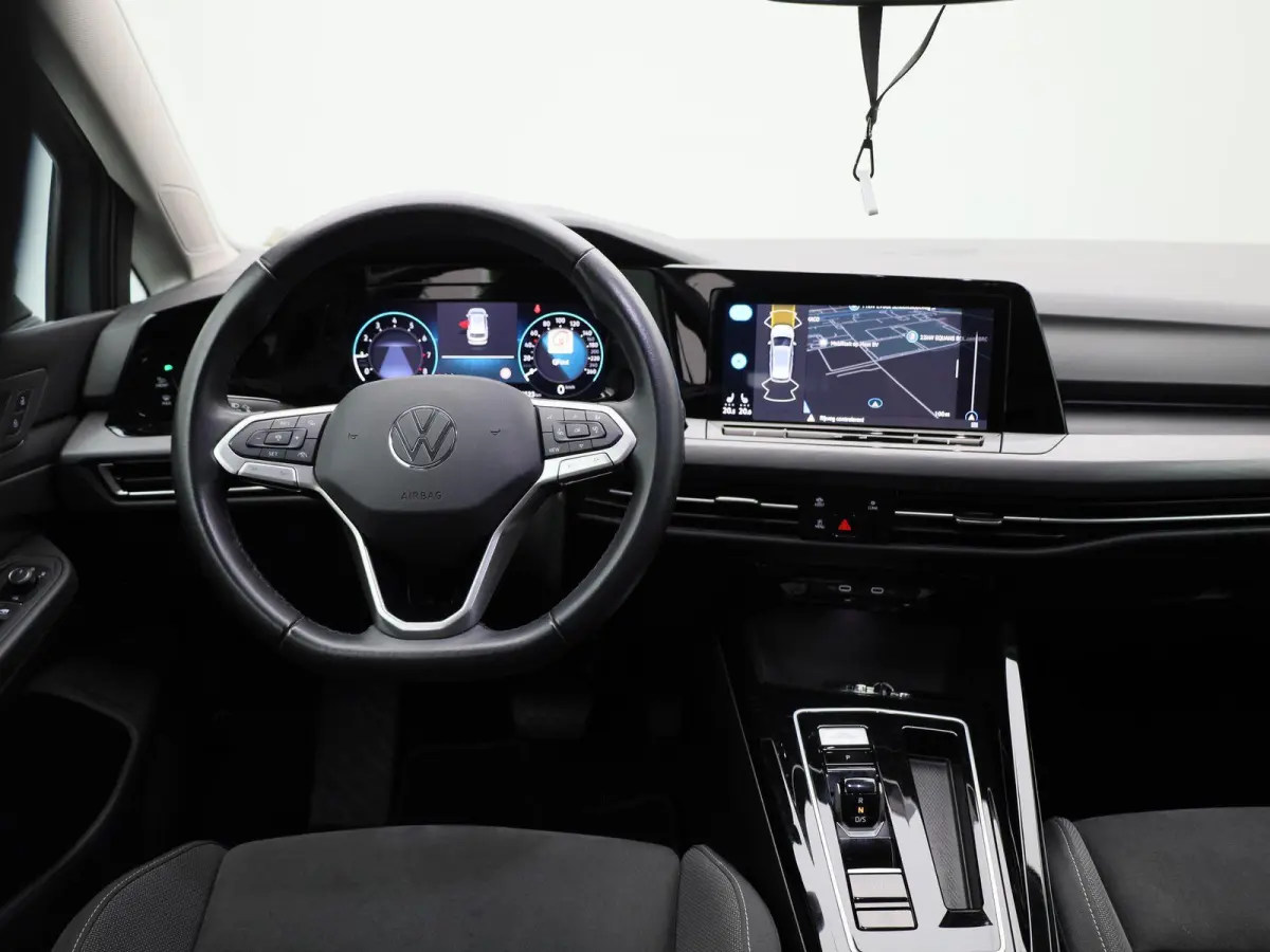 1.5 eTSI Style Automaat | Apple CarPlay/Android Auto | Trekhaak | Virtual cockpit | Cruise Control Adaptief | Camera | DAB | Parkeersensoren | Automatische Airco | Stoel/Stuur  verwarming | 