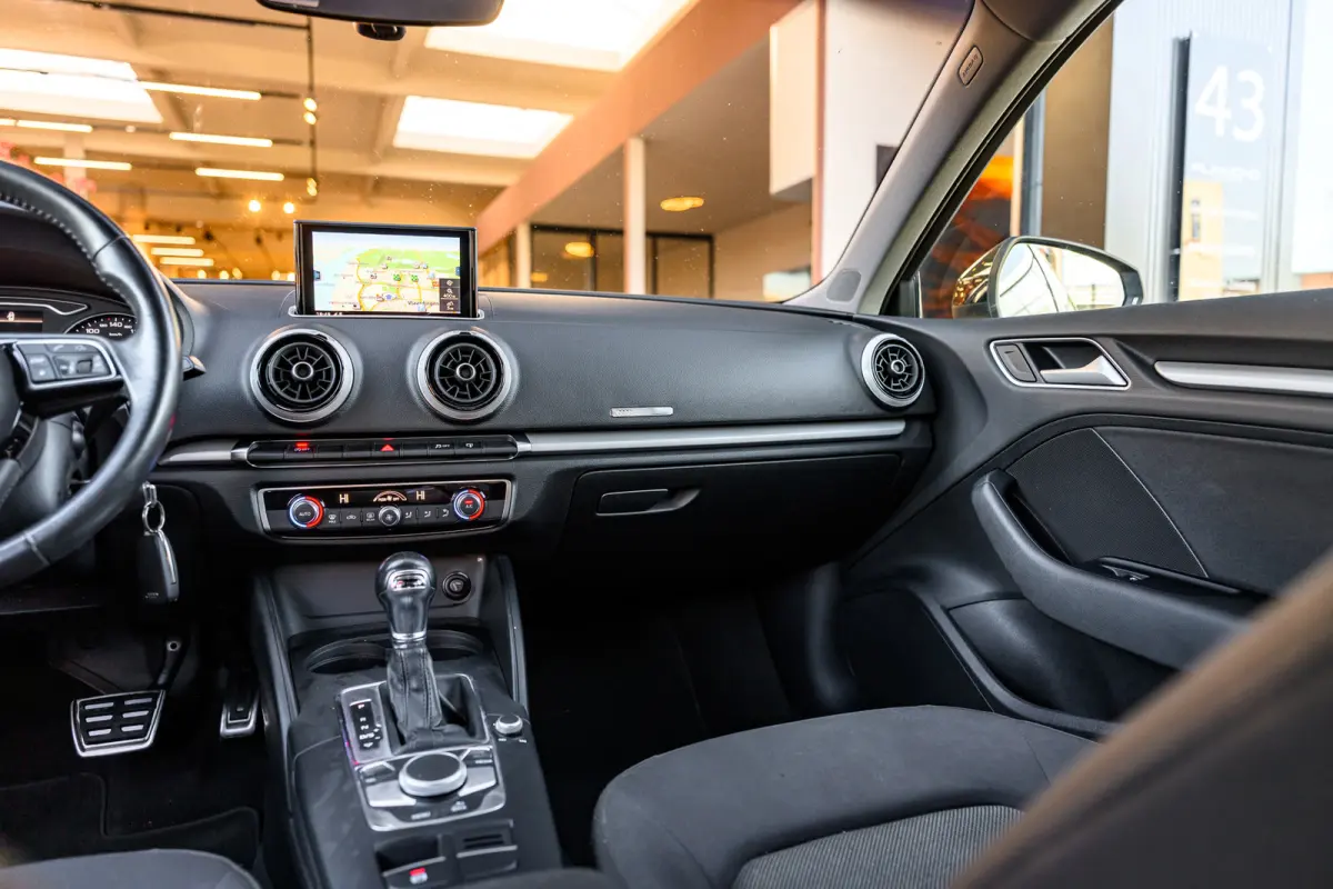 1.0 TFSI |Navi|Cruise Control|Led|