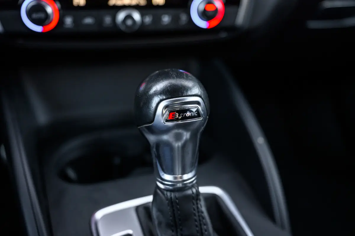 1.0 TFSI |Navi|Cruise Control|Led|