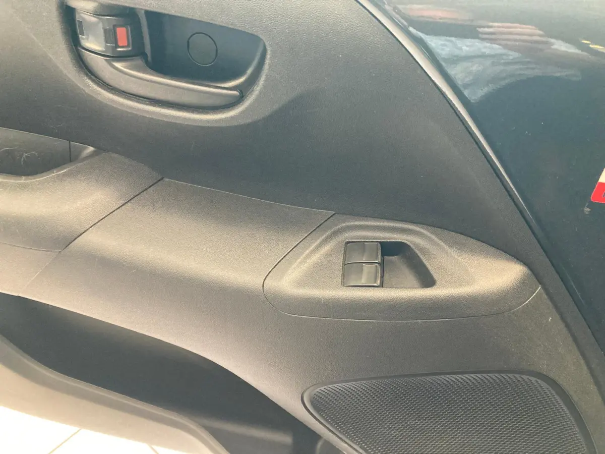 1.0 e-VTi 5Drs Feel. bouwjaar 2018. Airconditioning. Mooie wagen