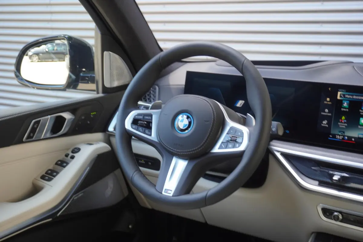 xDrive50e High Executive | M Sportpakket Pro | Exclusive Pack | Innovation Pack |
