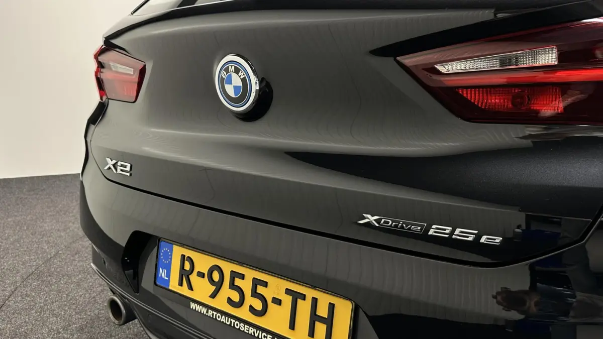 xDrive25e High Executive M-Sport|SOH 92%|LEER HEAD-UP NAVI CRUISE ECC.