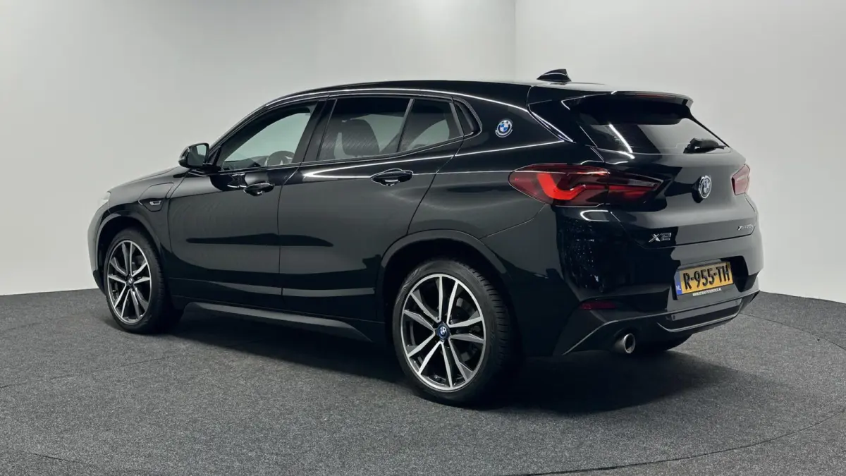 xDrive25e High Executive M-Sport|SOH 92%|LEER HEAD-UP NAVI CRUISE ECC.