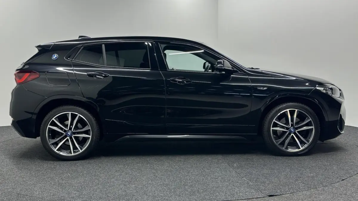 xDrive25e High Executive M-Sport|SOH 92%|LEER HEAD-UP NAVI CRUISE ECC.