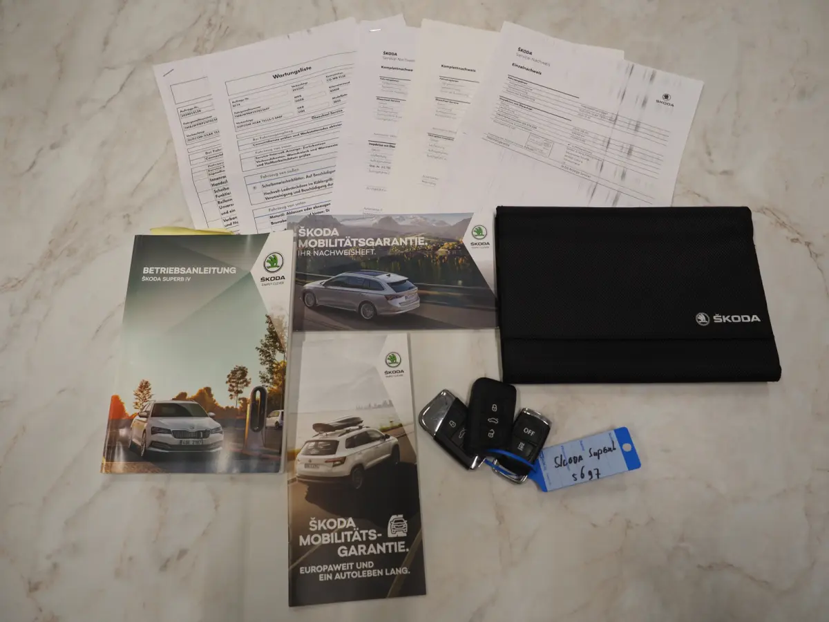 1.4 TSI iV Laurin & Klement | Leder | Canton | Virtual | Camera | DAB | Memory | Adaptive Cruise