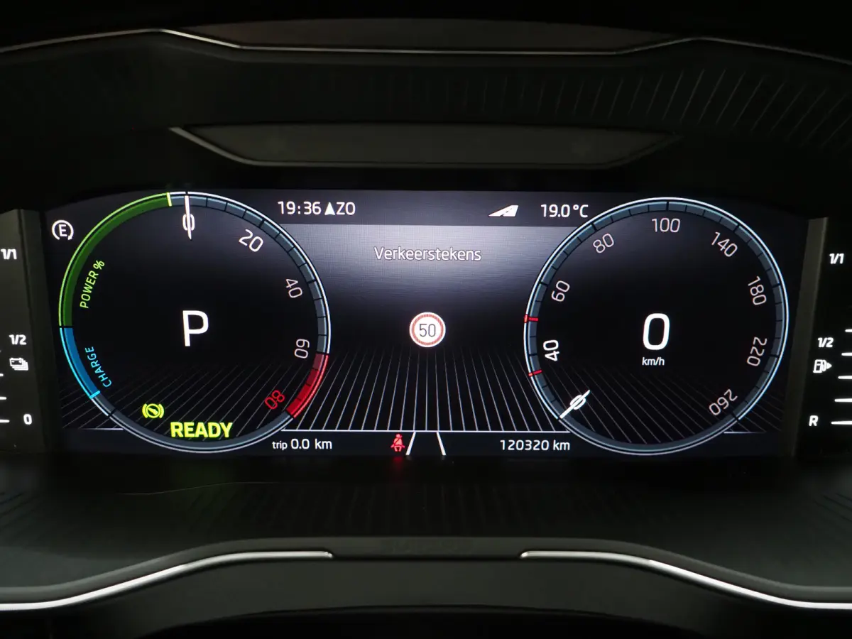 1.4 TSI iV Laurin & Klement | Leder | Canton | Virtual | Camera | DAB | Memory | Adaptive Cruise