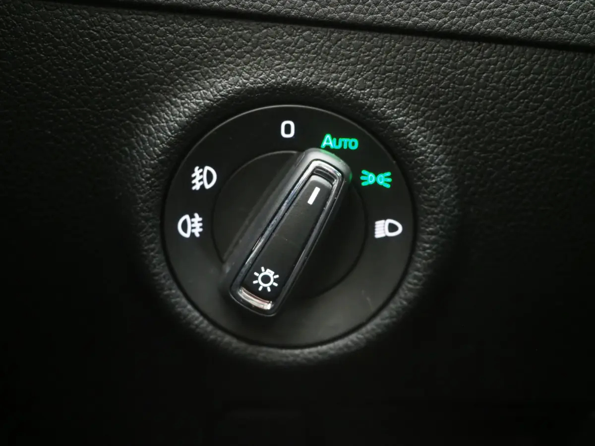 1.4 TSI iV Laurin & Klement | Leder | Canton | Virtual | Camera | DAB | Memory | Adaptive Cruise