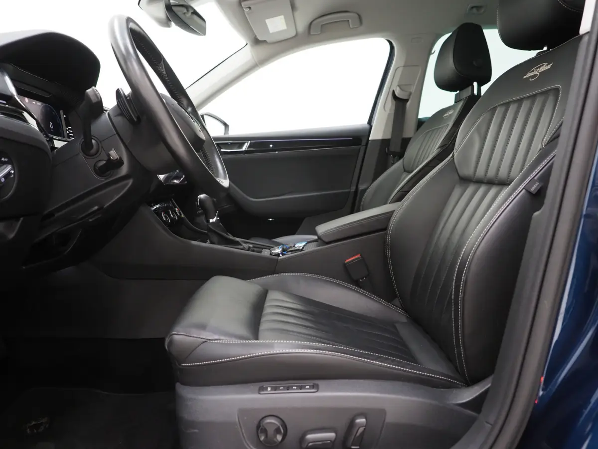 1.4 TSI iV Laurin & Klement | Leder | Canton | Virtual | Camera | DAB | Memory | Adaptive Cruise