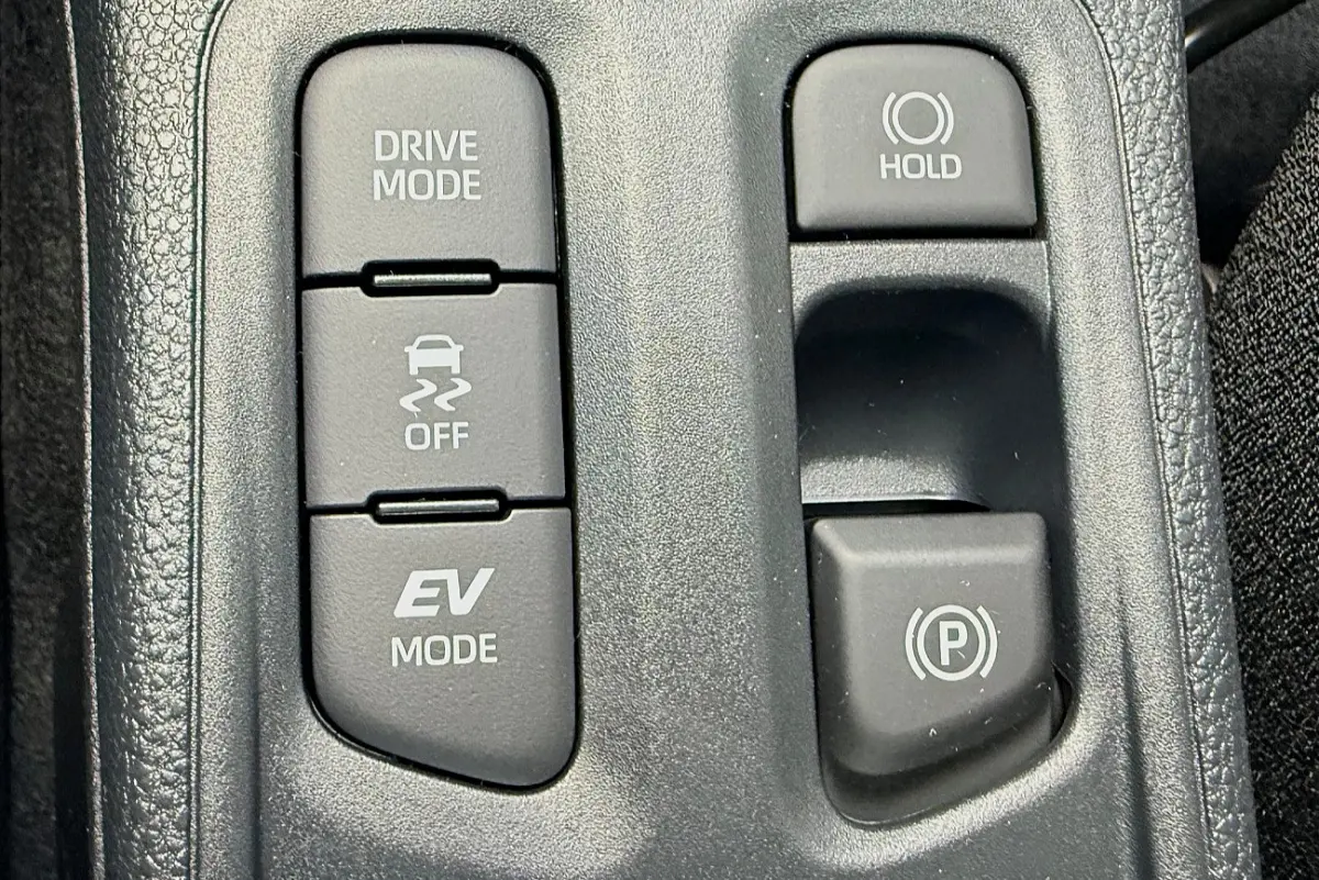 Hybrid 115 pulse 17" STOELVERWARMING CARPLAY NIEUWE AUTO! NOG SLECHTS 2X UIT VOORRAAD LEVERBAAR!