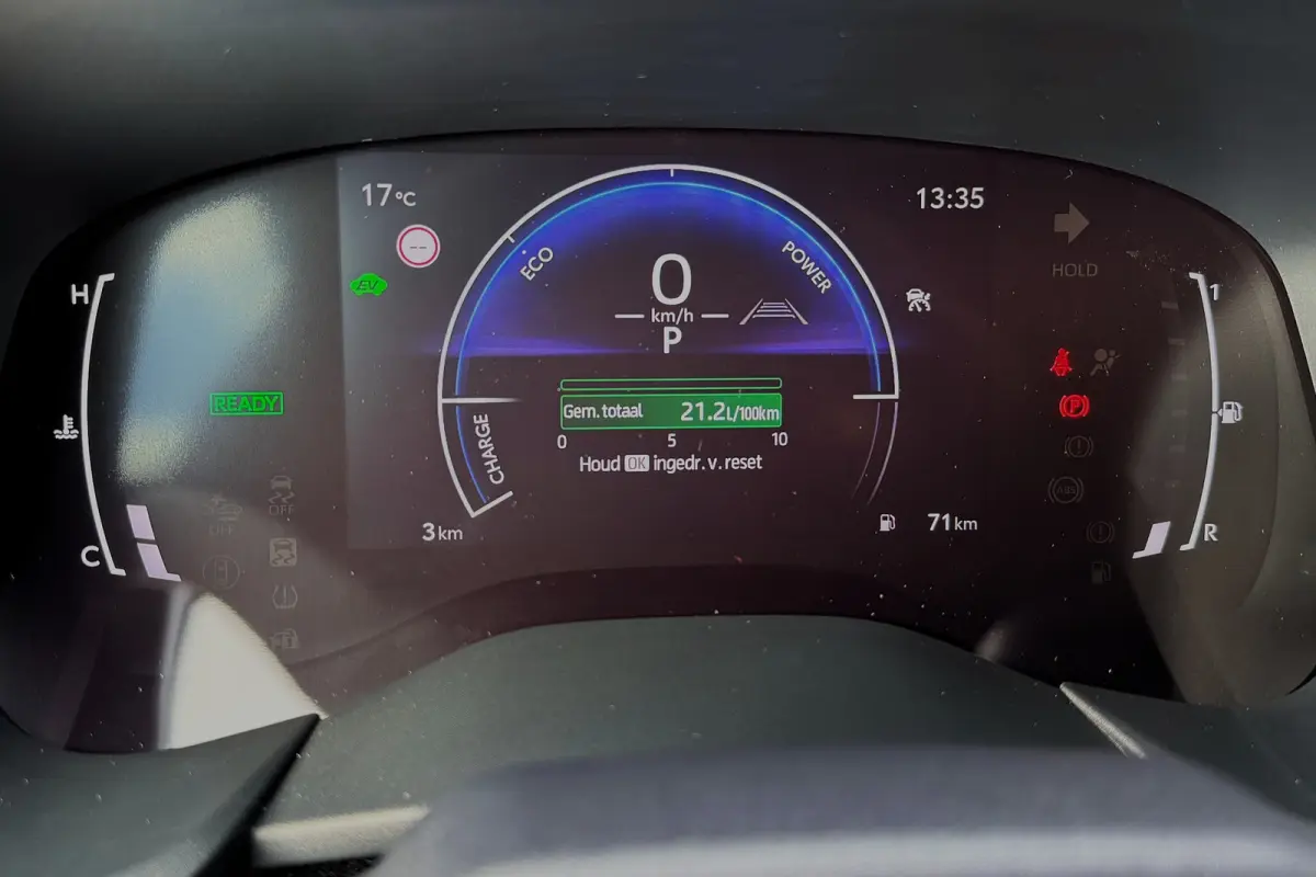 Hybrid 115 pulse 17" STOELVERWARMING CARPLAY NIEUWE AUTO! NOG SLECHTS 2X UIT VOORRAAD LEVERBAAR!