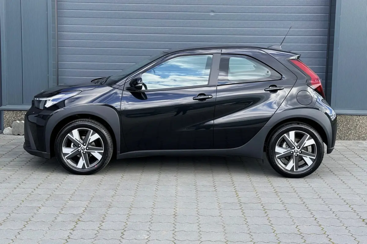 Hybrid 115 pulse 17" STOELVERWARMING CARPLAY NIEUWE AUTO! NOG SLECHTS 2X UIT VOORRAAD LEVERBAAR!