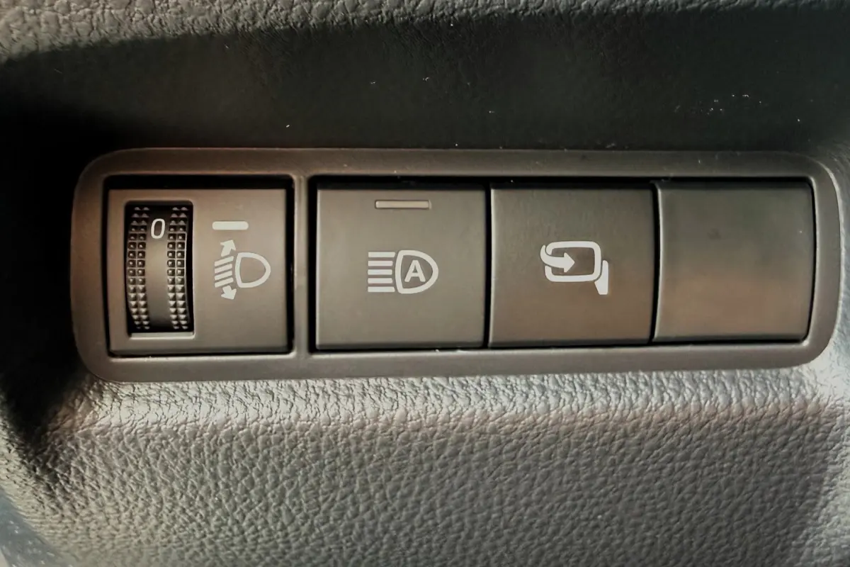 Hybrid 115 pulse 17" STOELVERWARMING CARPLAY NIEUWE AUTO! NOG SLECHTS 2X UIT VOORRAAD LEVERBAAR!
