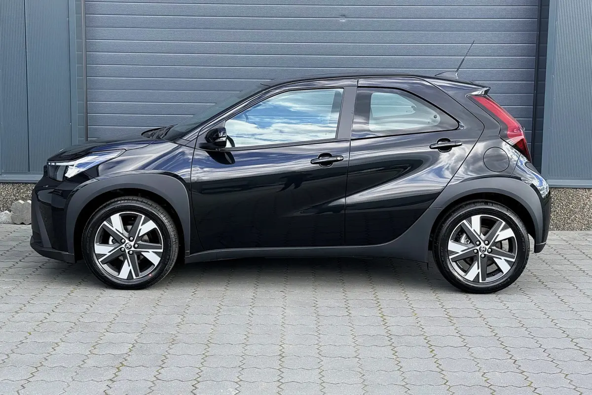 Hybrid 115 pulse 17" STOELVERWARMING CARPLAY NIEUWE AUTO! NOG SLECHTS 2X UIT VOORRAAD LEVERBAAR!