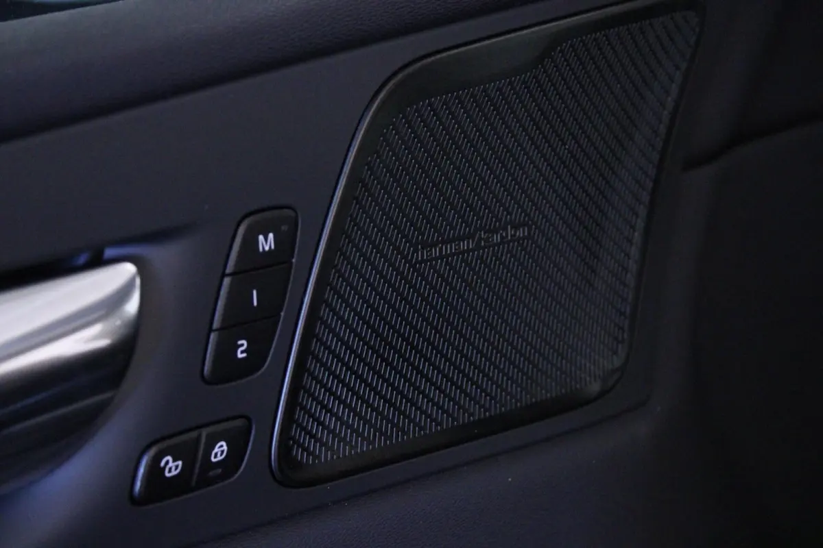 2.0 T6 Plug-in hybrid AWD Inscription | H/K | 360
