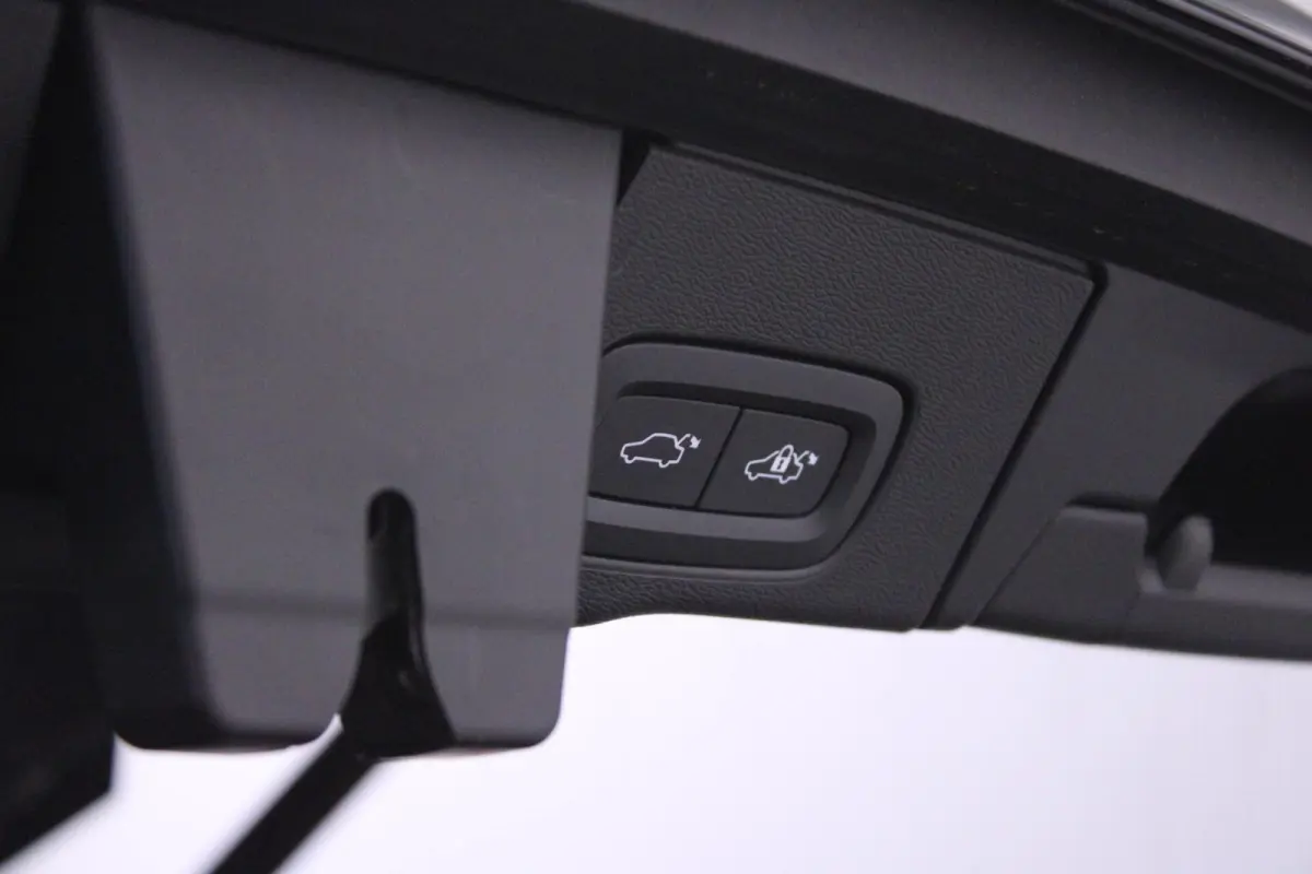 2.0 T6 Plug-in hybrid AWD Inscription | H/K | 360