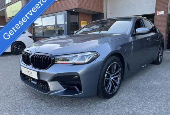 520e M-PAKKET*ACC*MASAGE*CAMERA*CARPLAY*90%SOH*