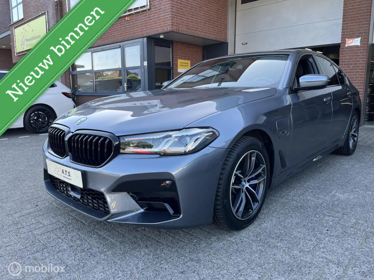 BMW 5 Serie Sedan 2021 Hybride Automatisch leasen