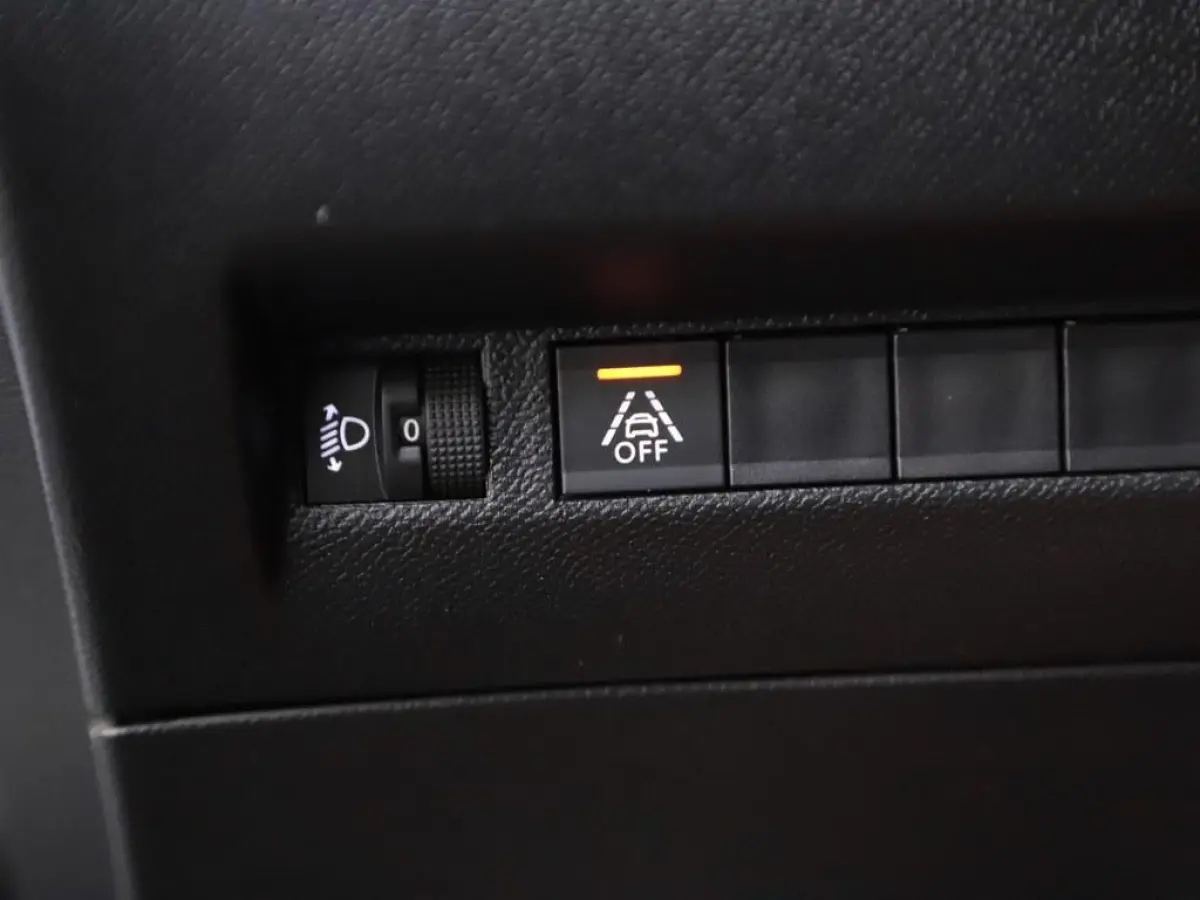 1.2T 100PK Allure Camera/Ecc/CarPlay/Keyless