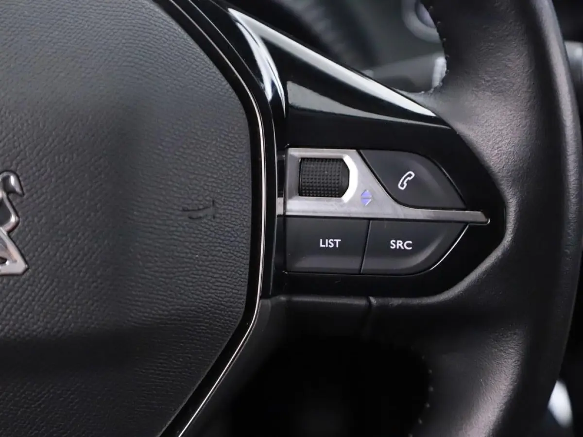 1.2T 100PK Allure Camera/Ecc/CarPlay/Keyless