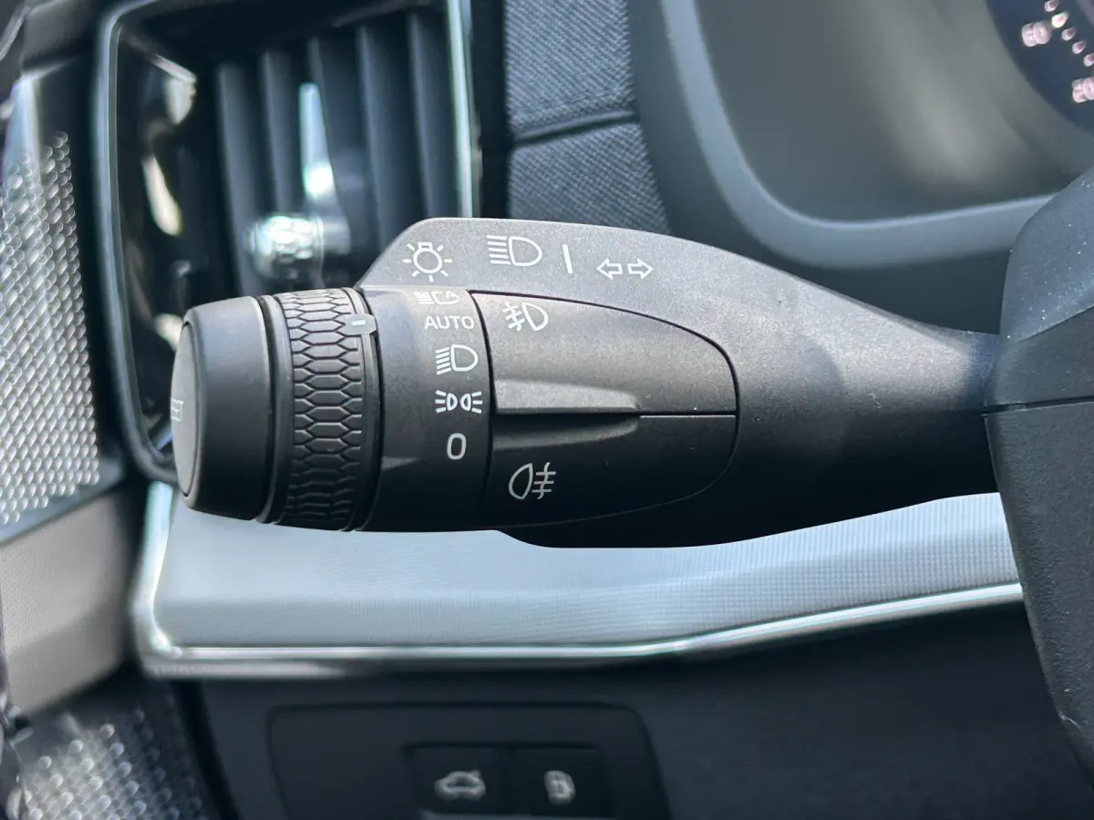 2.0 T8 Plug-in hybrid AWD Ultra Black Ed. Exec. | Full option! | Massage | Bowers & Wilkins | Luchtvering | Pano | 360 camera |