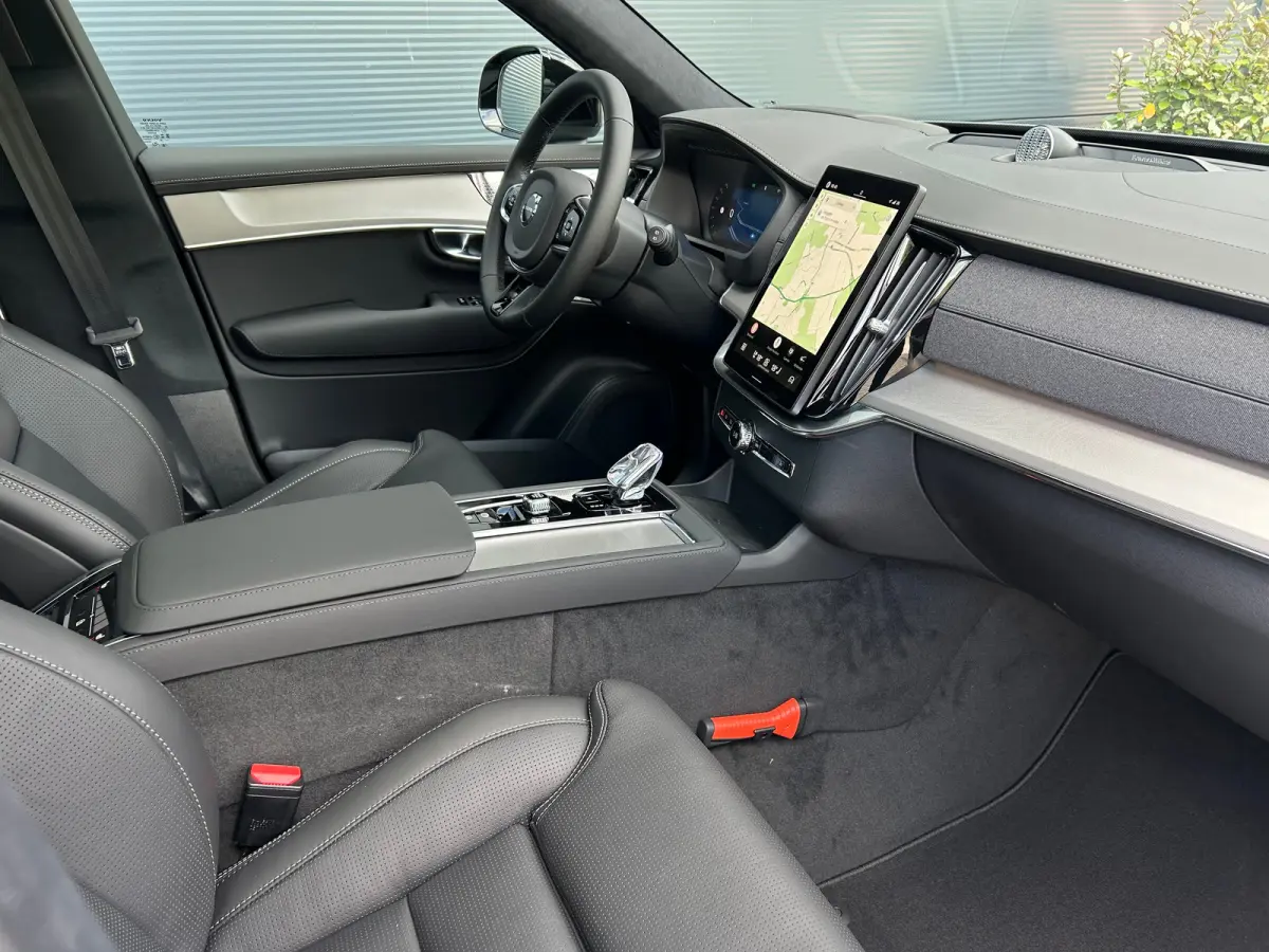 2.0 T8 Plug-in hybrid AWD Ultra Black Ed. Exec. | Full option! | Massage | Bowers & Wilkins | Luchtvering | Pano | 360 camera |