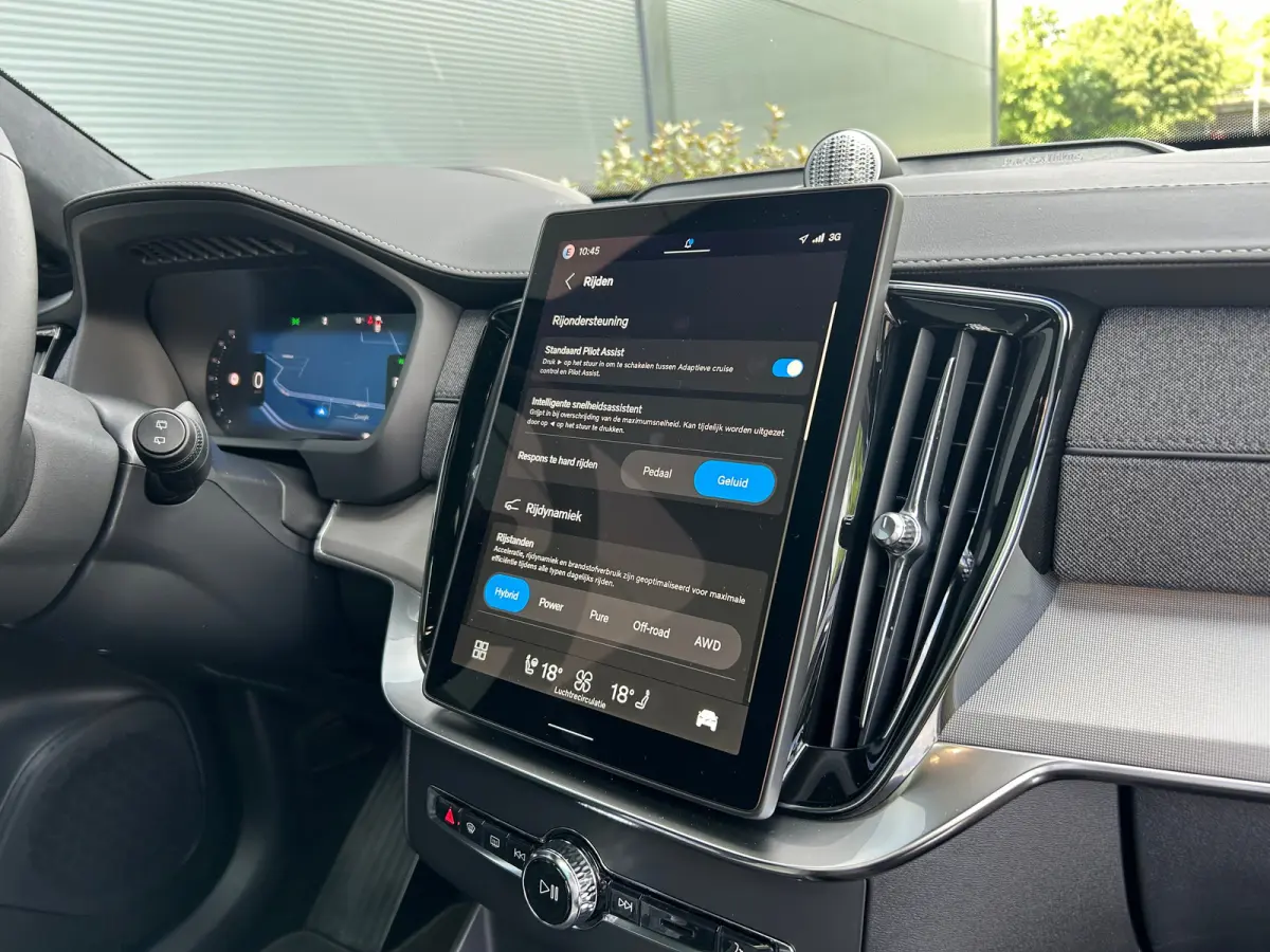 2.0 T8 Plug-in hybrid AWD Ultra Black Ed. Exec. | Full option! | Massage | Bowers & Wilkins | Luchtvering | Pano | 360 camera |