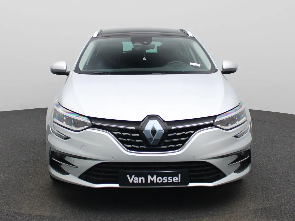 Estate 1.6 Plug-In Hybrid 160 Intens | Automaat | Trekhaak | Panorama dak | Navigatie | Apple Carplay / Android Auto | Camera | Climate Control | Sportstoelen | Stoel/Stuur verwarming | Lich