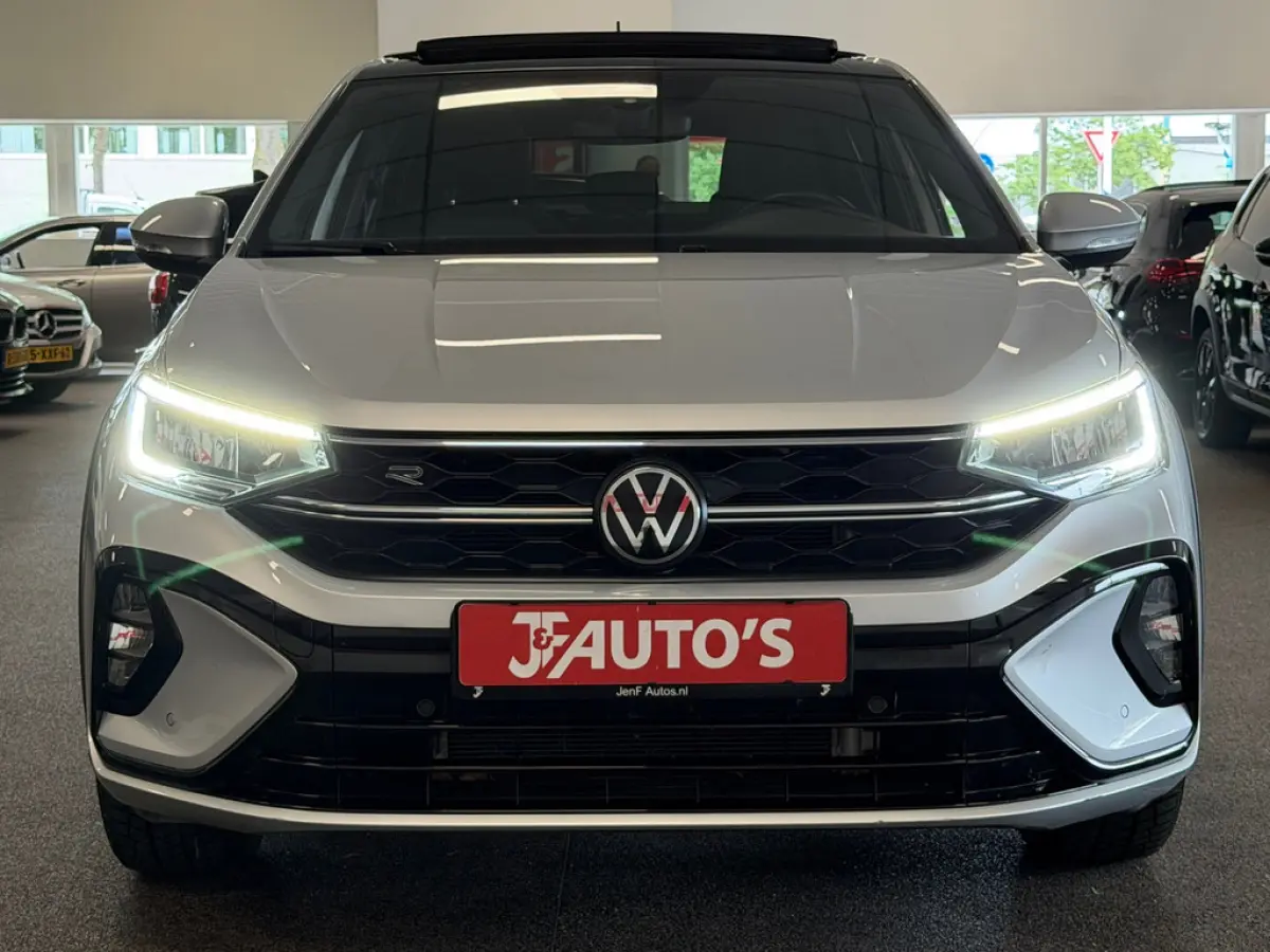 1.0 TSI R-Line CAP-PLAY, CRUISE, PANORAMA